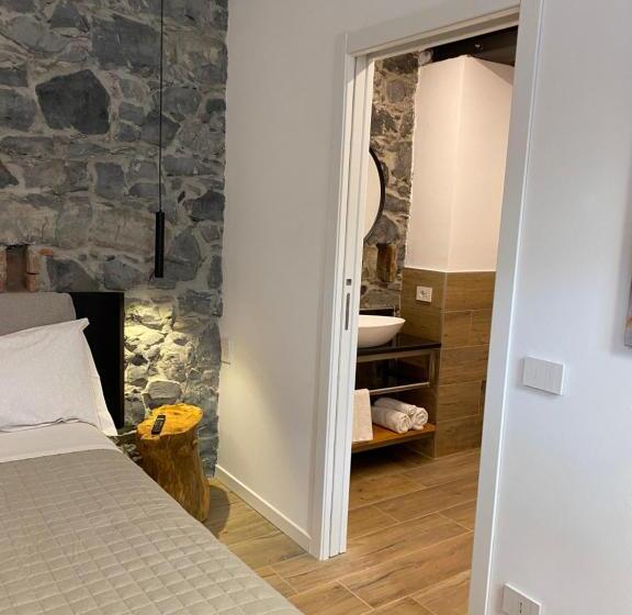 פנסיון Room 1913