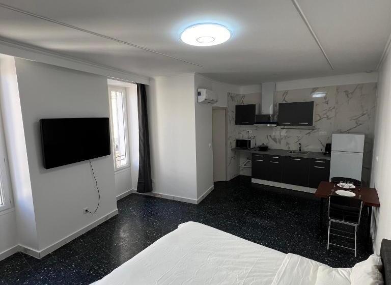 پانسیون Suite St Charles, Canebiere, Vieux Port