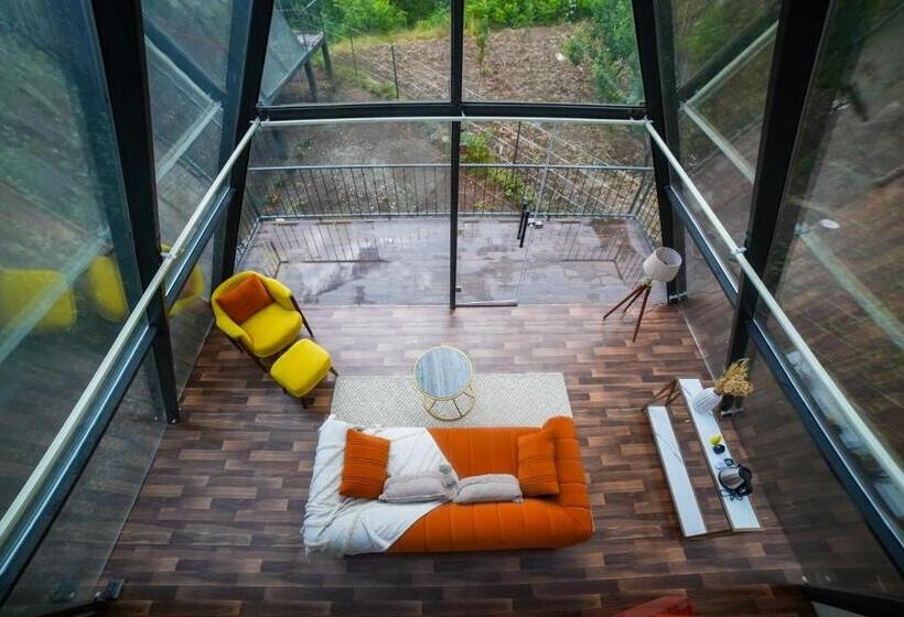 استراحتگاه Aayna Stays