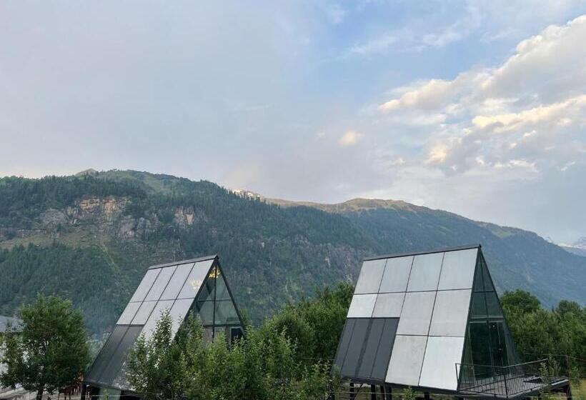 استراحتگاه Aayna Stays