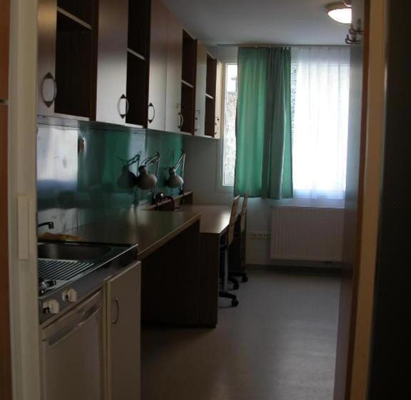 Springfield Private Hostel