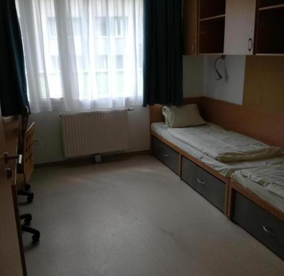 Springfield Private Hostel