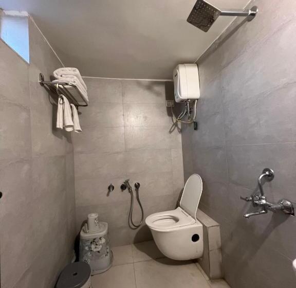 Unity Sunrise Resort   Statue Of Unity