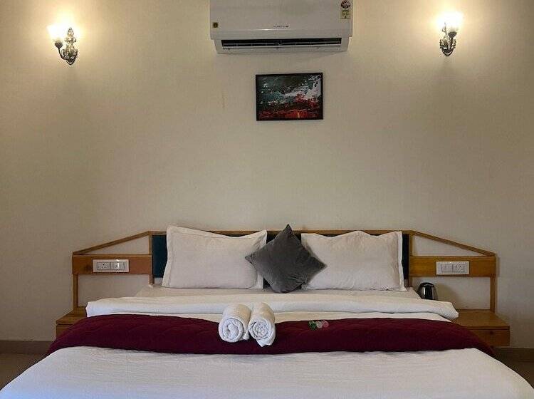 Unity Sunrise Resort   Statue Of Unity