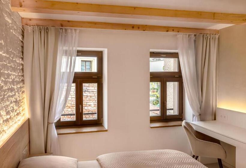 White Wolf Boutique Apartments