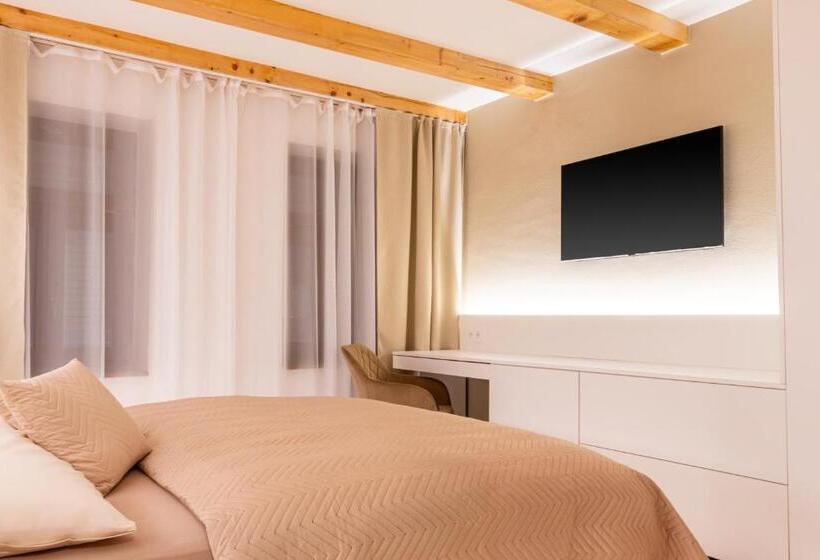 White Wolf Boutique Apartments