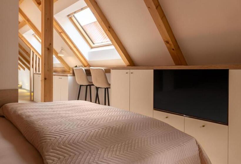 White Wolf Boutique Apartments