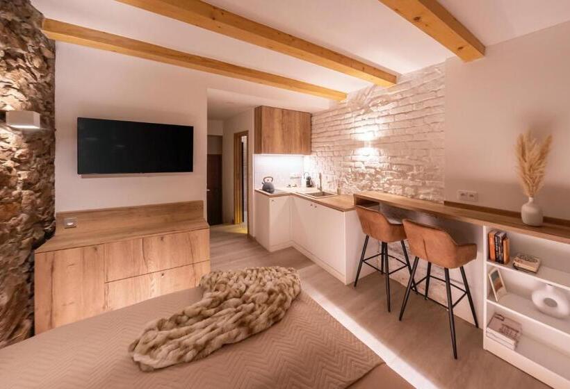 White Wolf Boutique Apartments