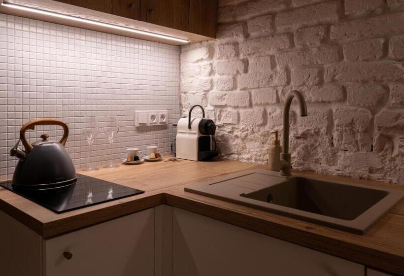 White Wolf Boutique Apartments