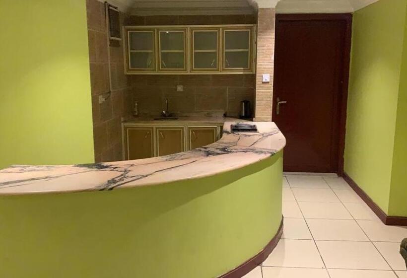 Al Aziziyah Hotel And Suites