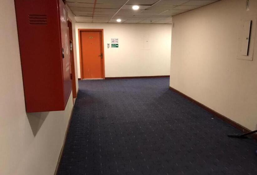 Al Aziziyah Hotel And Suites