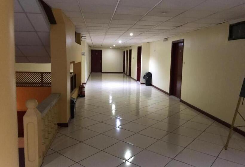 Al Aziziyah Hotel And Suites