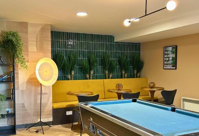 هاستل For Students Only Chic Ensuite Bedrooms At The Northfield In Exeter