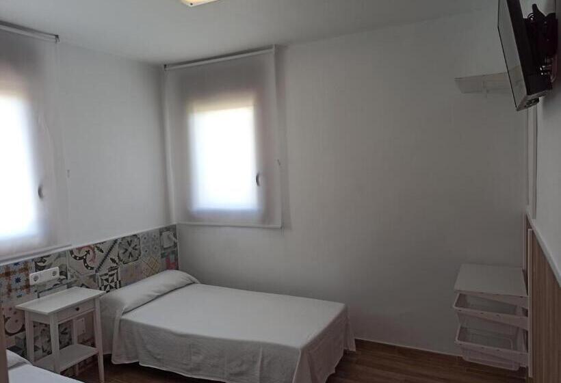 ユースホステル Hornillos Meeting Point