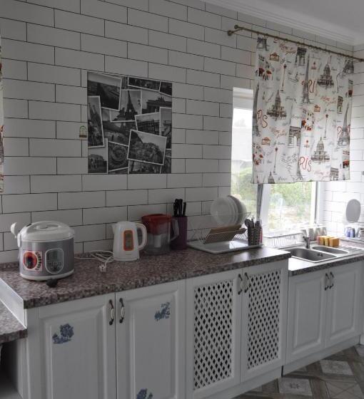 هاستل Inn Estio