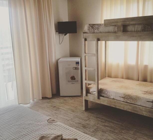 ユースホステル Inn Estio