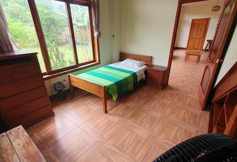 هاستل La Villa Del Colibri   Misahualli