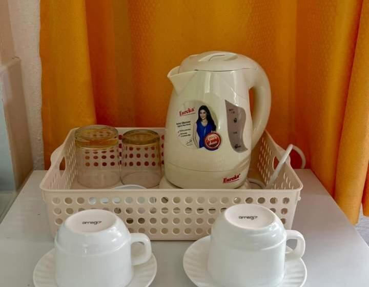 ユースホステル Studio Apartment With Kitchen