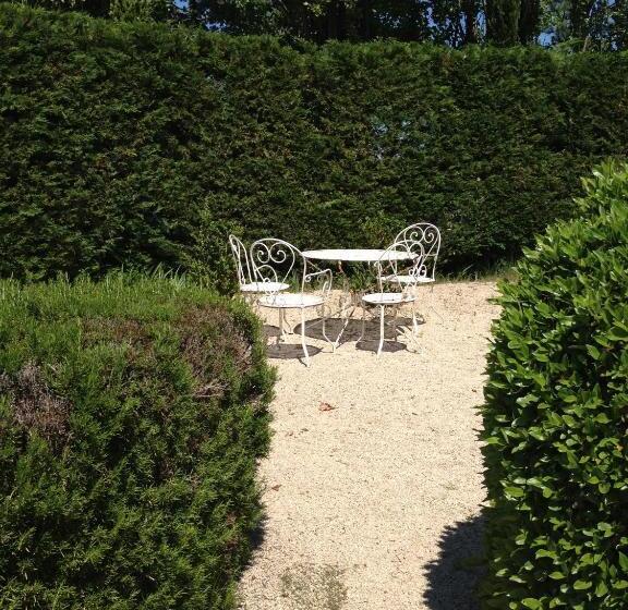 B&b Chambre De Julie Le Jardin