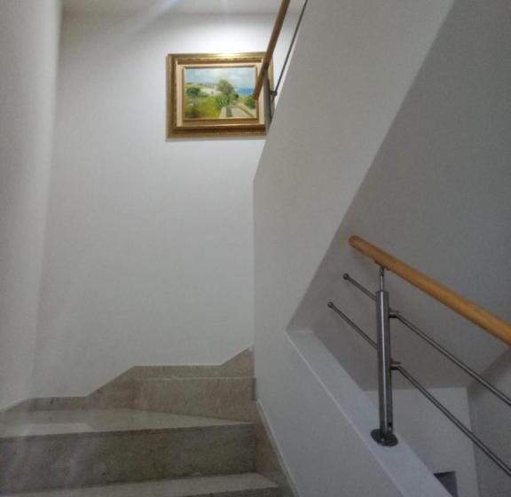 B&b Comfort Suit Lecce