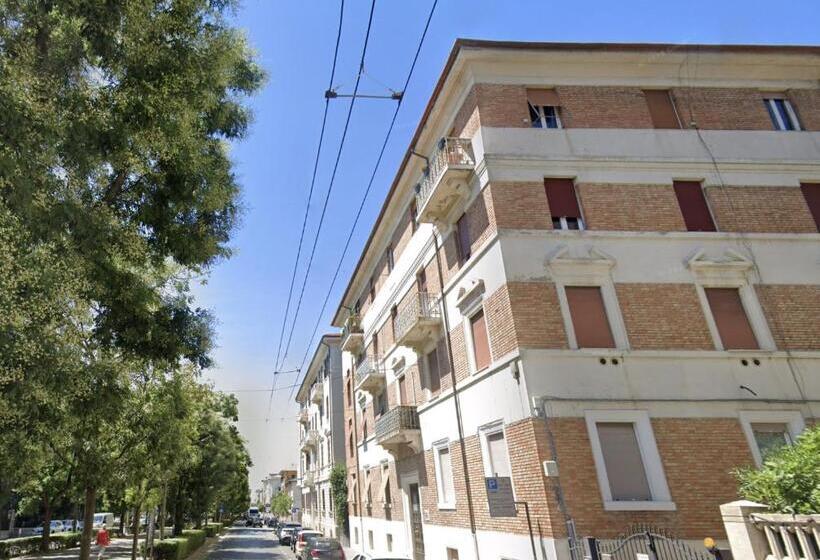 تختخواب و صبحانه Camere Passetto