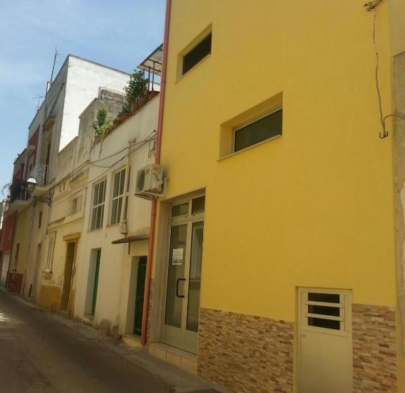 مبيت وإفطار Caruseddhri