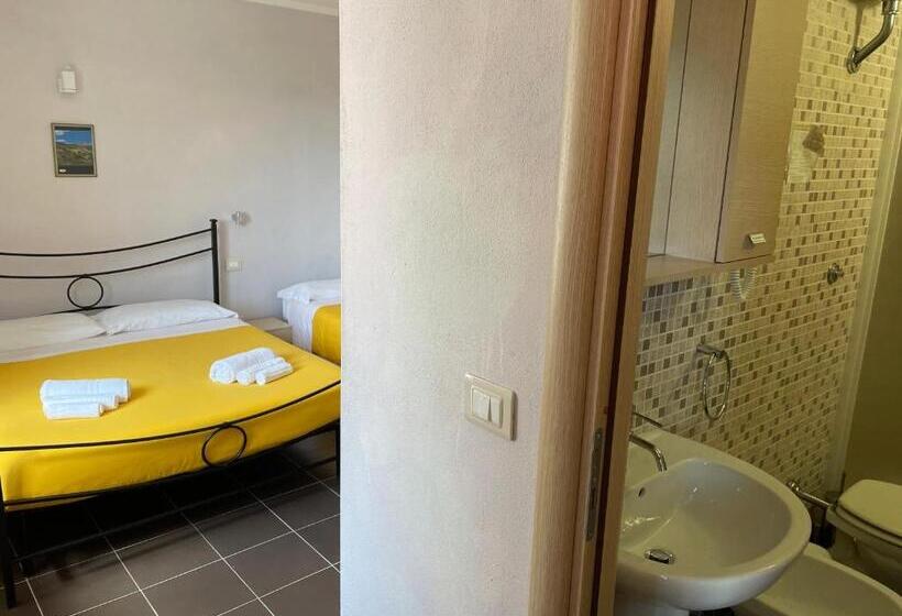 민박 Il Pettirosso Rotonda Pollino