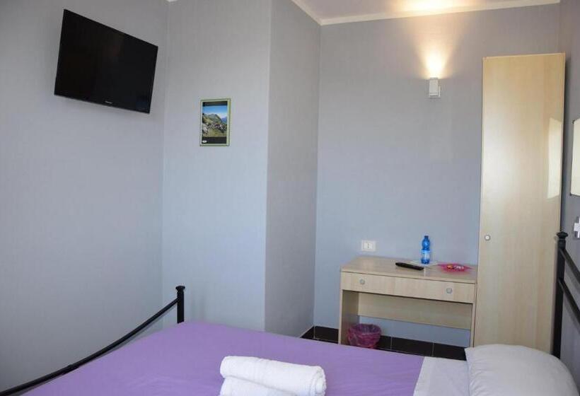 민박 Il Pettirosso Rotonda Pollino