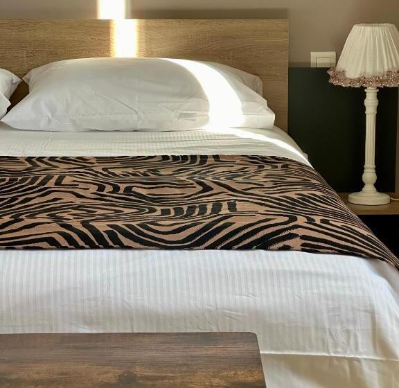 Bed and Breakfast L Ostal De Soubrey