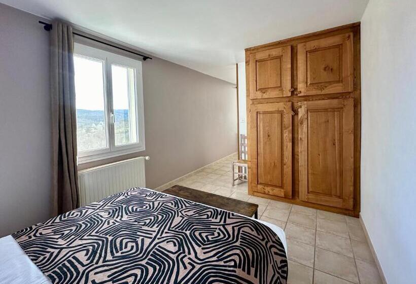 Bed and Breakfast L Ostal De Soubrey