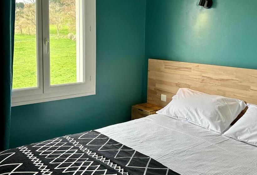 Bed and Breakfast L Ostal De Soubrey