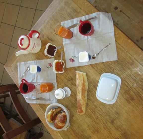 مبيت وإفطار Le Chalet De La Conversaria