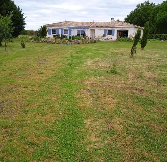 住宿加早餐  Les Roses Trémières