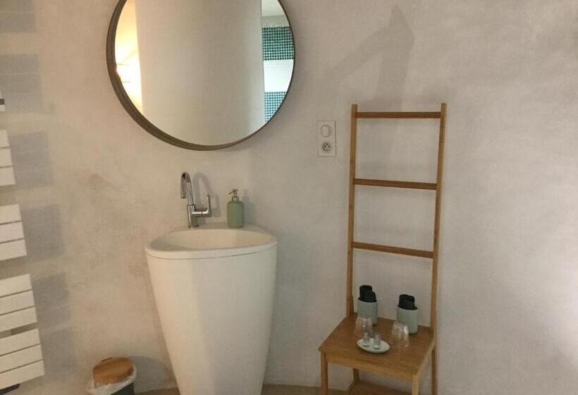 민박 Logis De La Helberdière