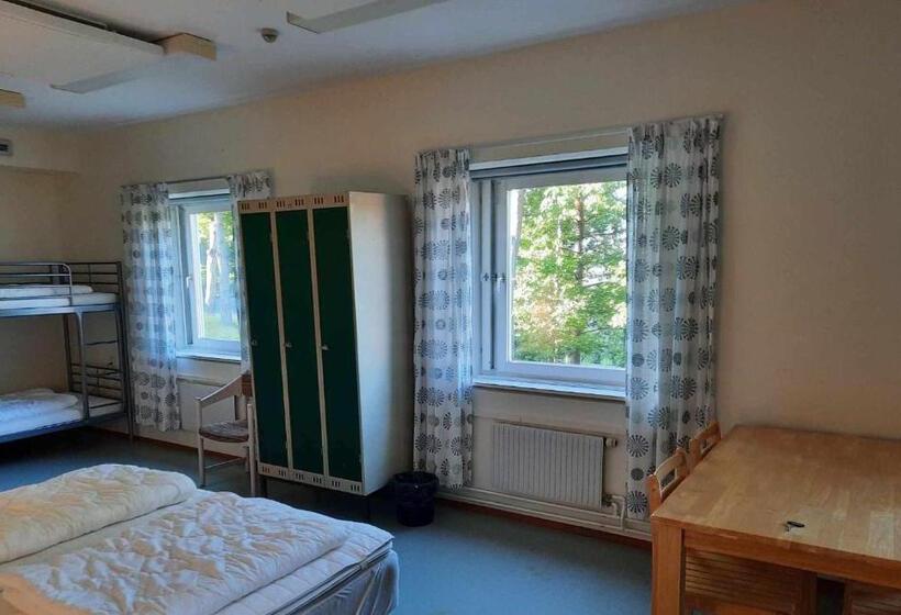 צימר Mäshult Kurs & Lägergård