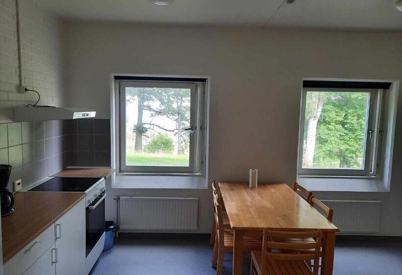 צימר Mäshult Kurs & Lägergård