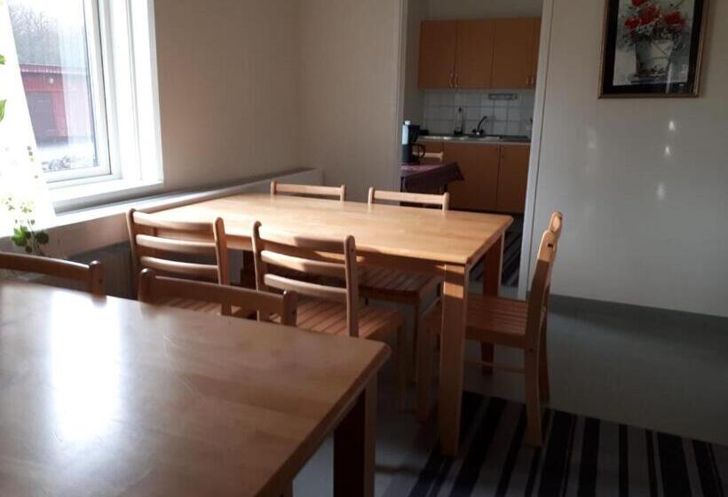 住宿加早餐  Mäshult Kurs & Lägergård
