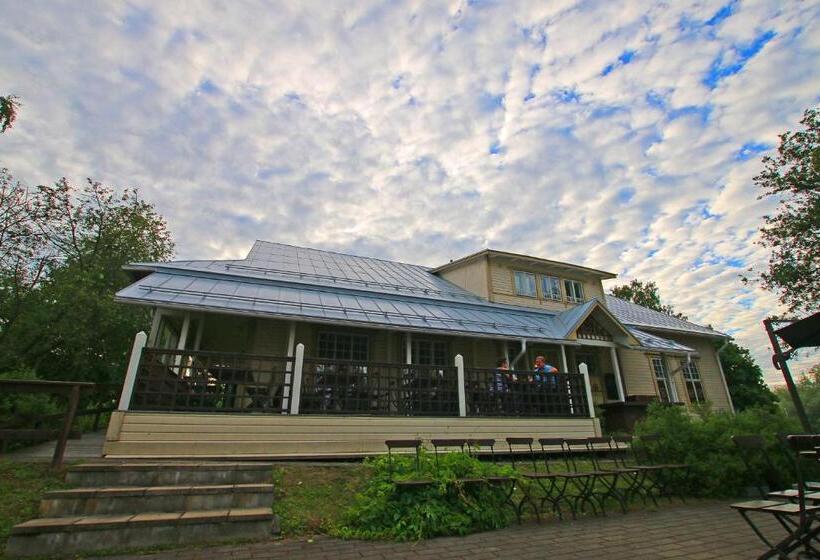 住宿加早餐  Villa Huvila