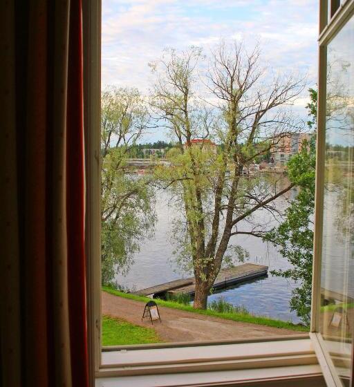 住宿加早餐  Villa Huvila