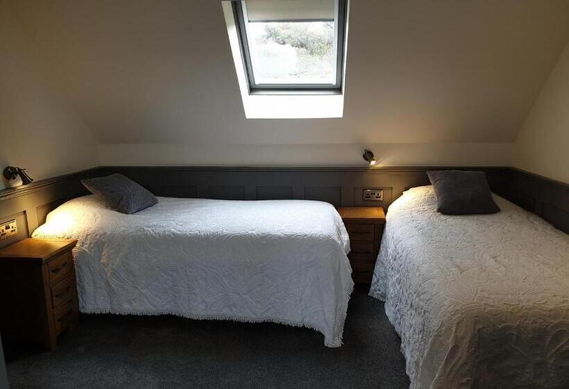 Cliffe House Bed & Breakfast