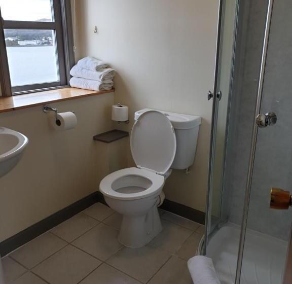 Cliffe House Bed & Breakfast