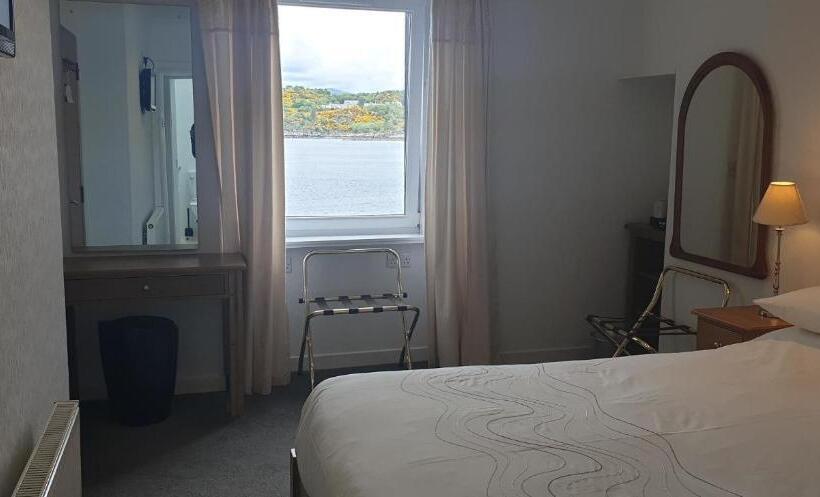 Cliffe House Bed & Breakfast