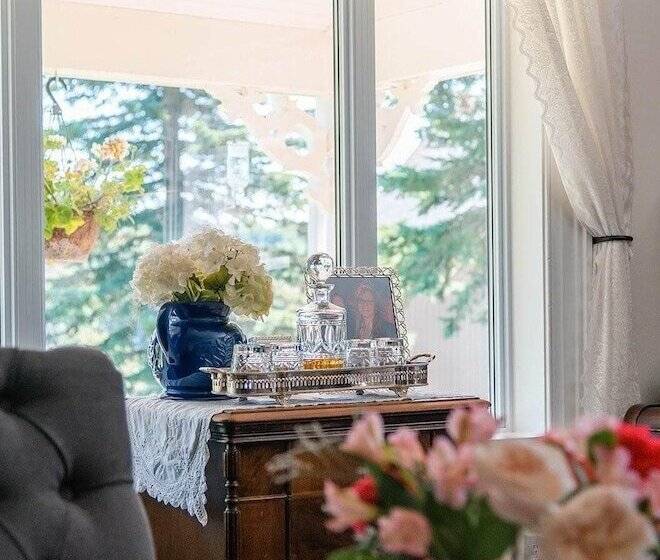 Clinton Pond Bed And Breakfast