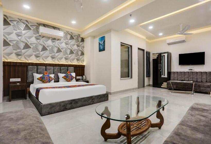 Fabhotel Prime Panchwati Regency