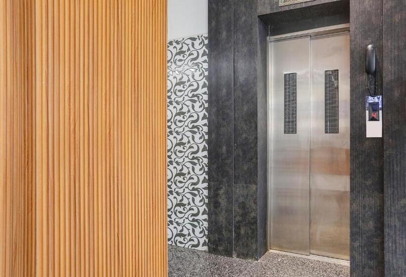 Fabhotel Prime Panchwati Regency