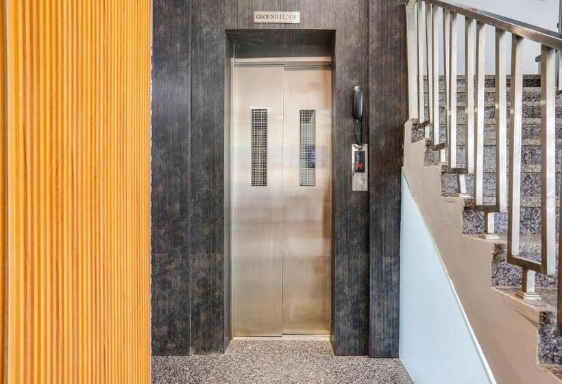 Fabhotel Prime Panchwati Regency