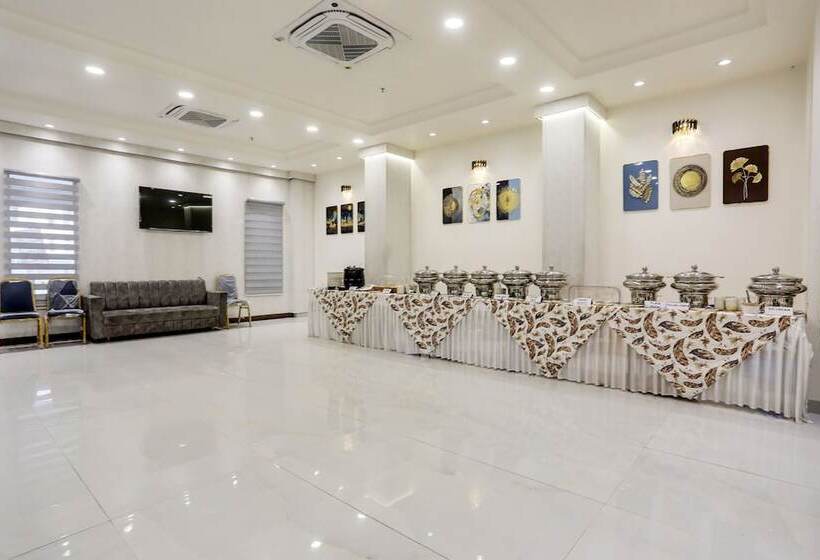 Fabhotel Prime Panchwati Regency