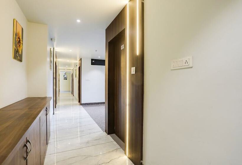 Fabhotel Prime Panchwati Regency