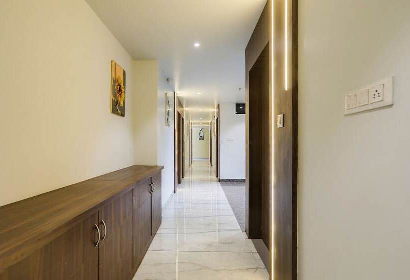 Fabhotel Prime Panchwati Regency