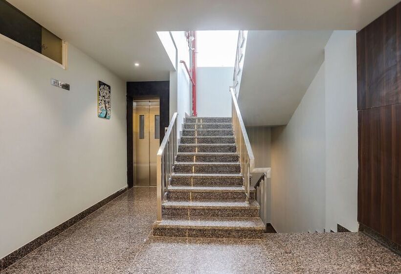 Fabhotel Prime Panchwati Regency